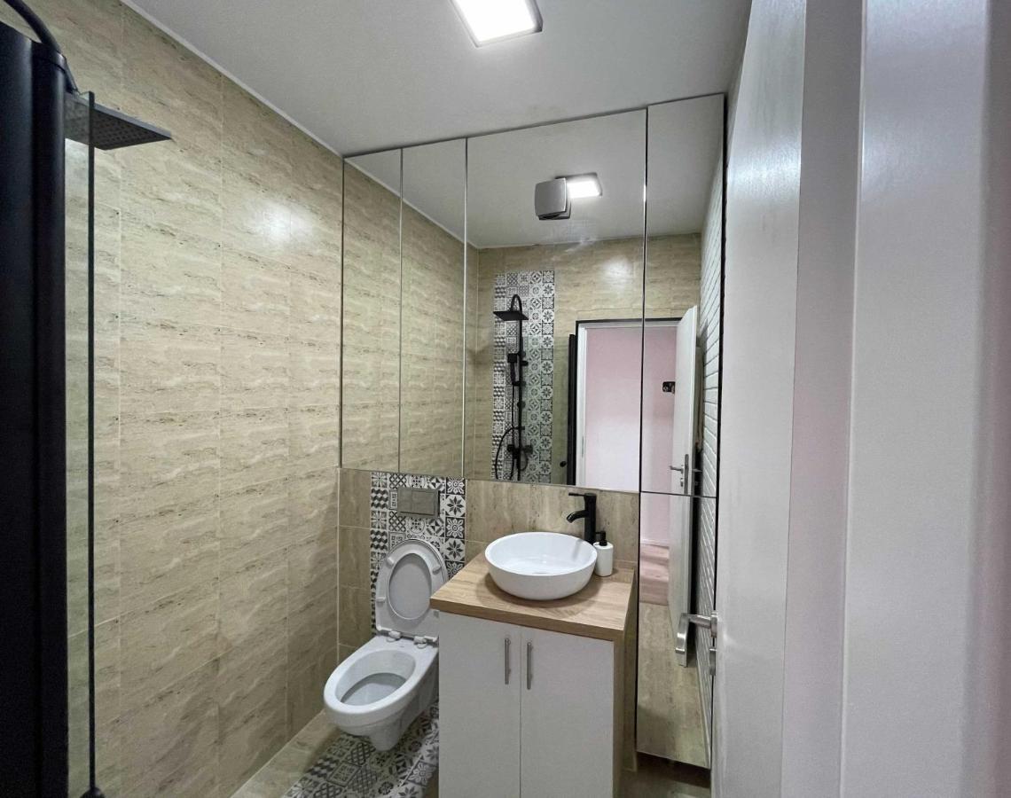 Oasis Luxury Apartment Near Presidential Palace บูคาเรสต์ ภายนอก รูปภาพ