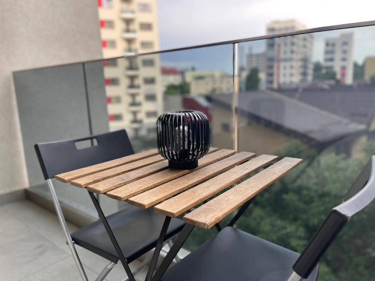 Oasis Luxury Apartment Near Presidential Palace บูคาเรสต์ ภายนอก รูปภาพ